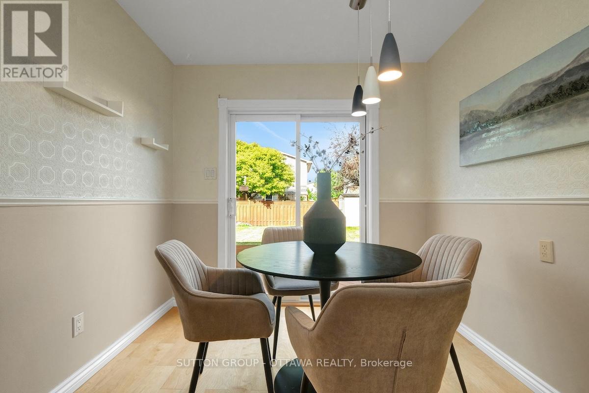 Photo 5 of 1677 Bottriell Way N, Ottawa ON