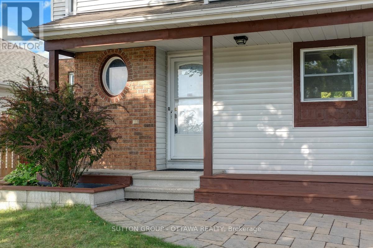 Photo 33 of 1677 Bottriell Way N, Ottawa ON