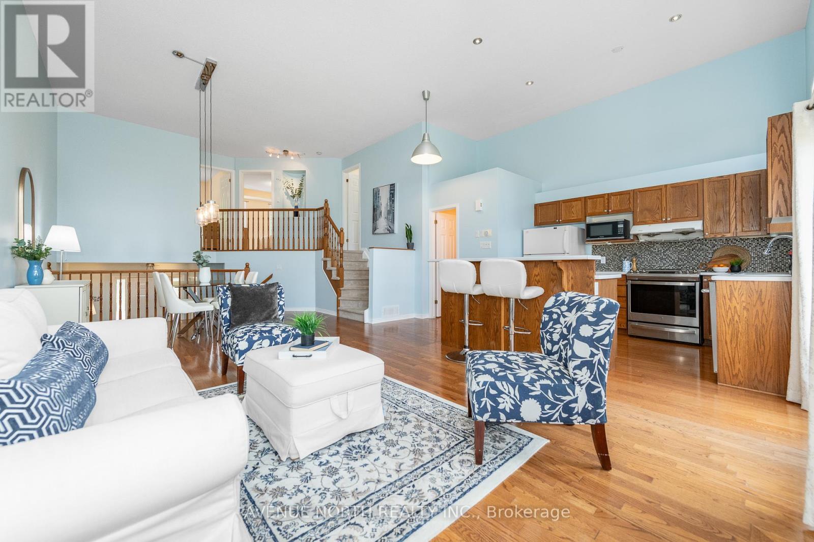 Photo 11 of 225 Gladeview Private, Ottawa ON