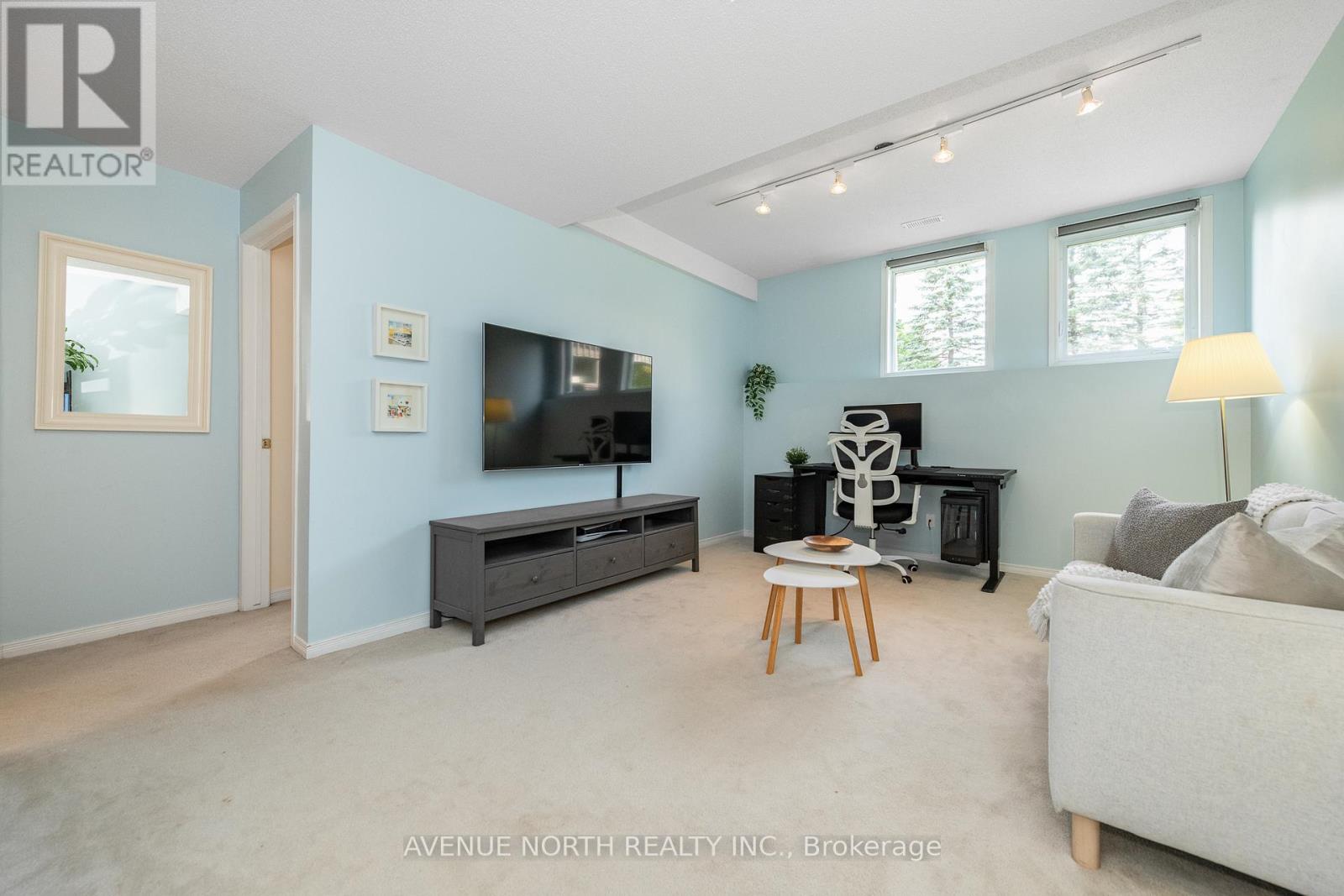 Photo 18 of 225 Gladeview Private, Ottawa ON