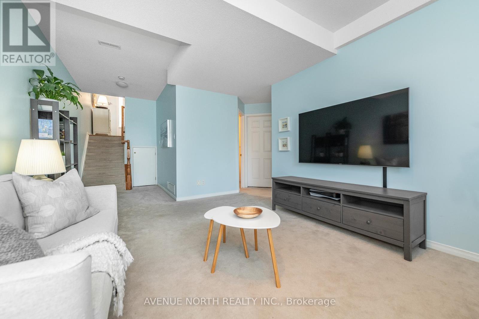 Photo 19 of 225 Gladeview Private, Ottawa ON