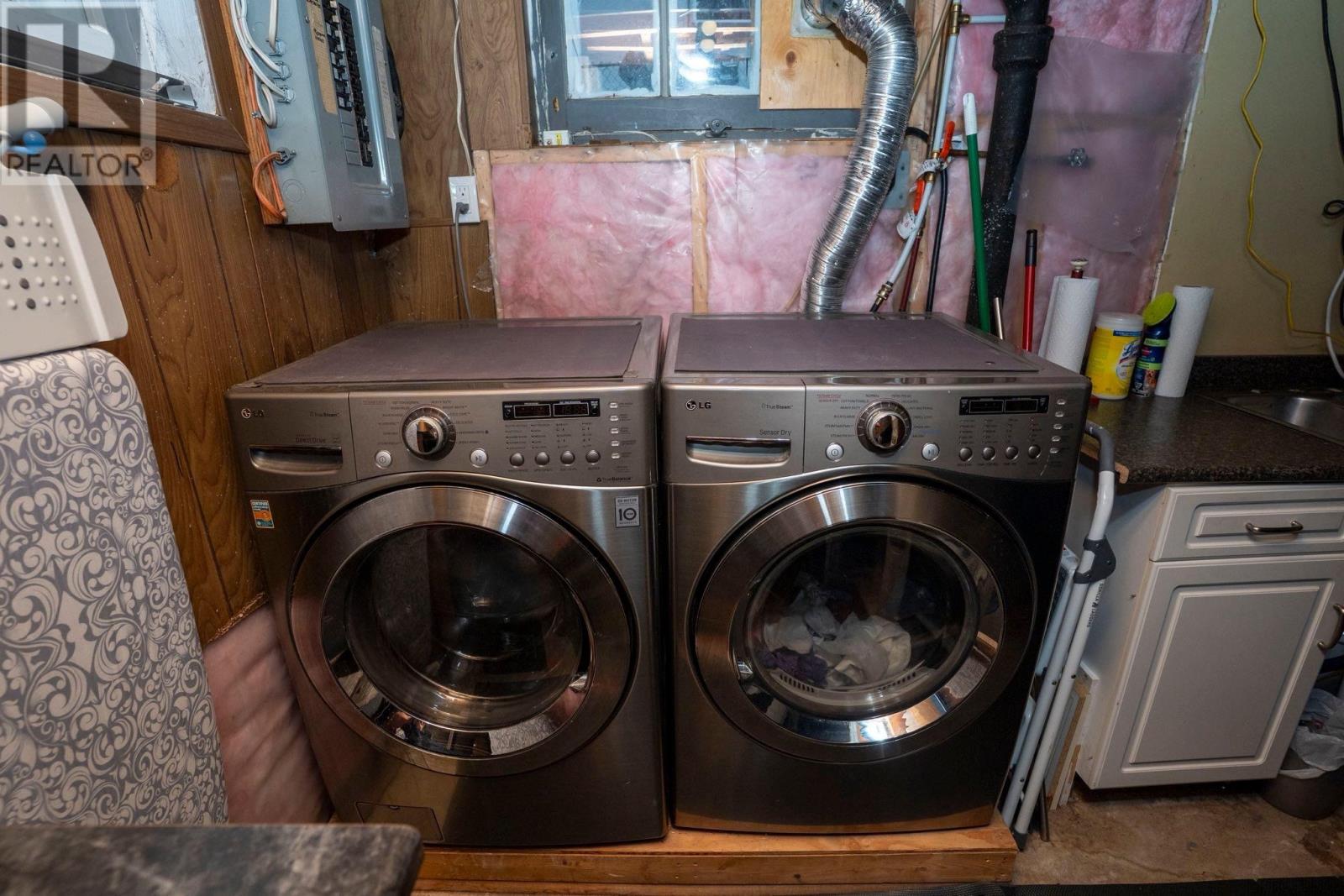 Photo 14 of 2226 Mcgregor Ave, Thunder Bay ON