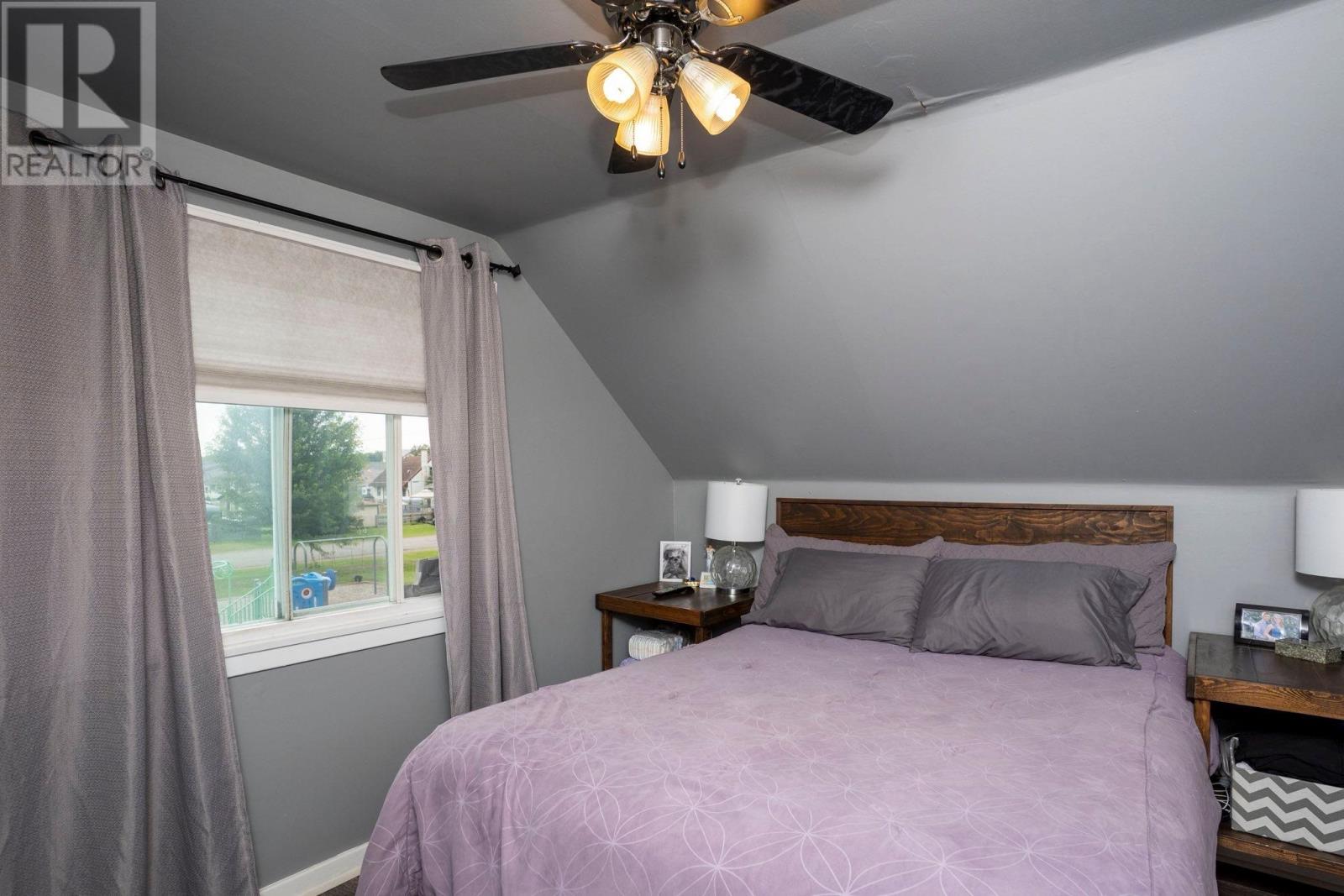 Photo 19 of 2226 Mcgregor Ave, Thunder Bay ON