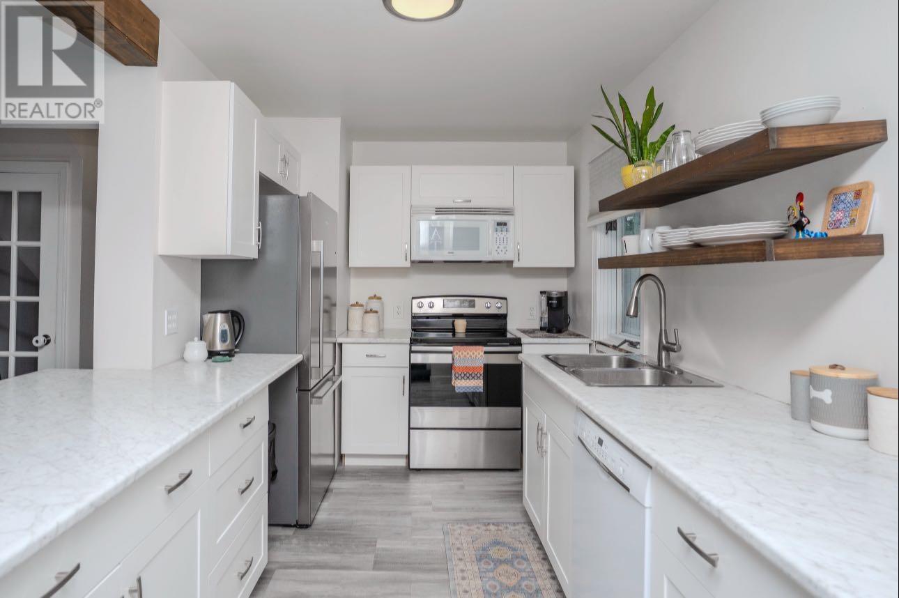 Photo 20 of 2226 Mcgregor Ave, Thunder Bay ON