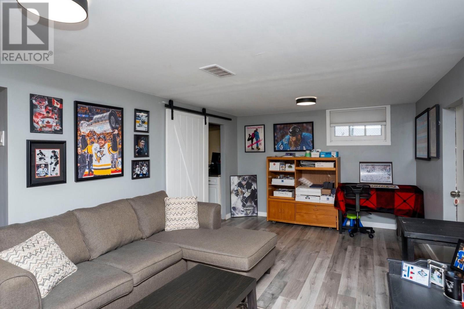 Photo 26 of 2226 Mcgregor Ave, Thunder Bay ON