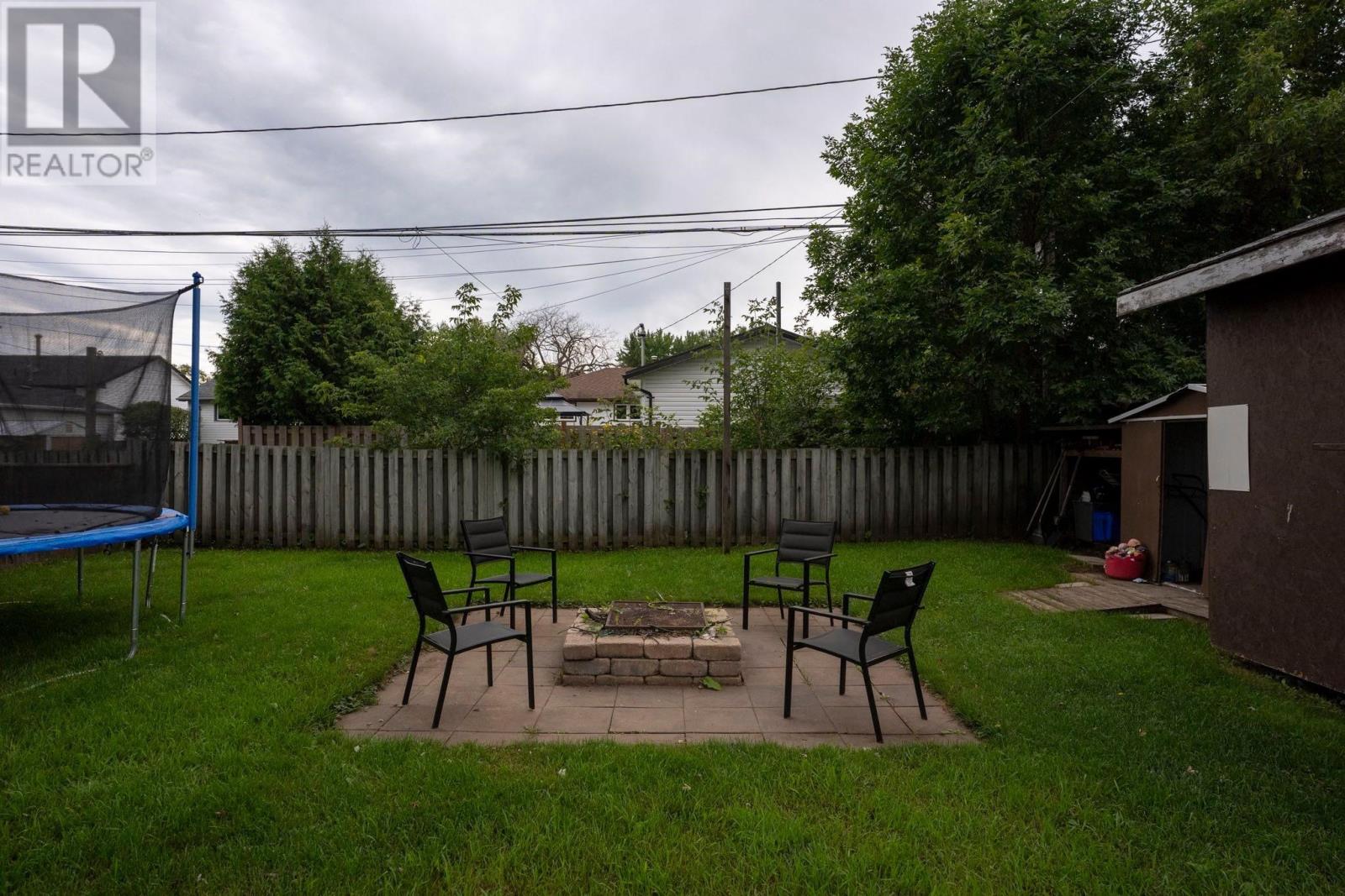 Photo 30 of 2226 Mcgregor Ave, Thunder Bay ON