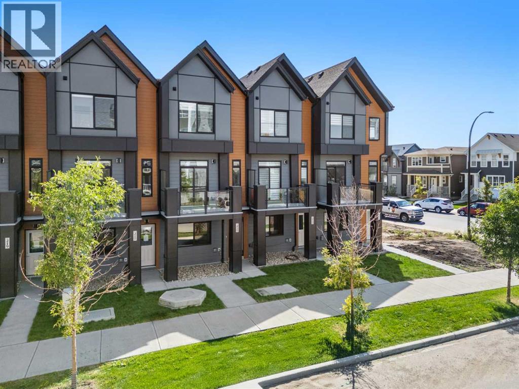 Photo 8 of 215 Seton Grove Se, Calgary AB