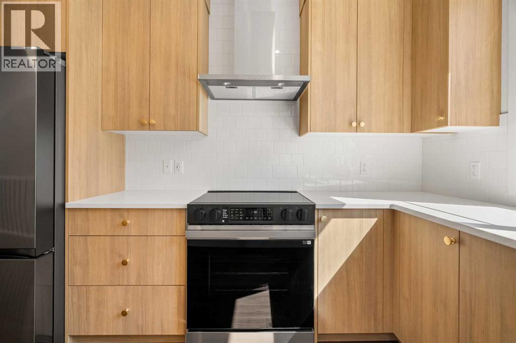 Photo 10 of 215 Seton Grove Se, Calgary AB