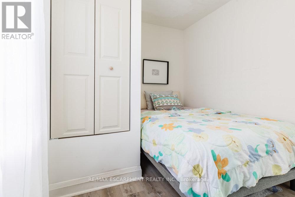 Photo 2 of 132 London Street N, Hamilton ON