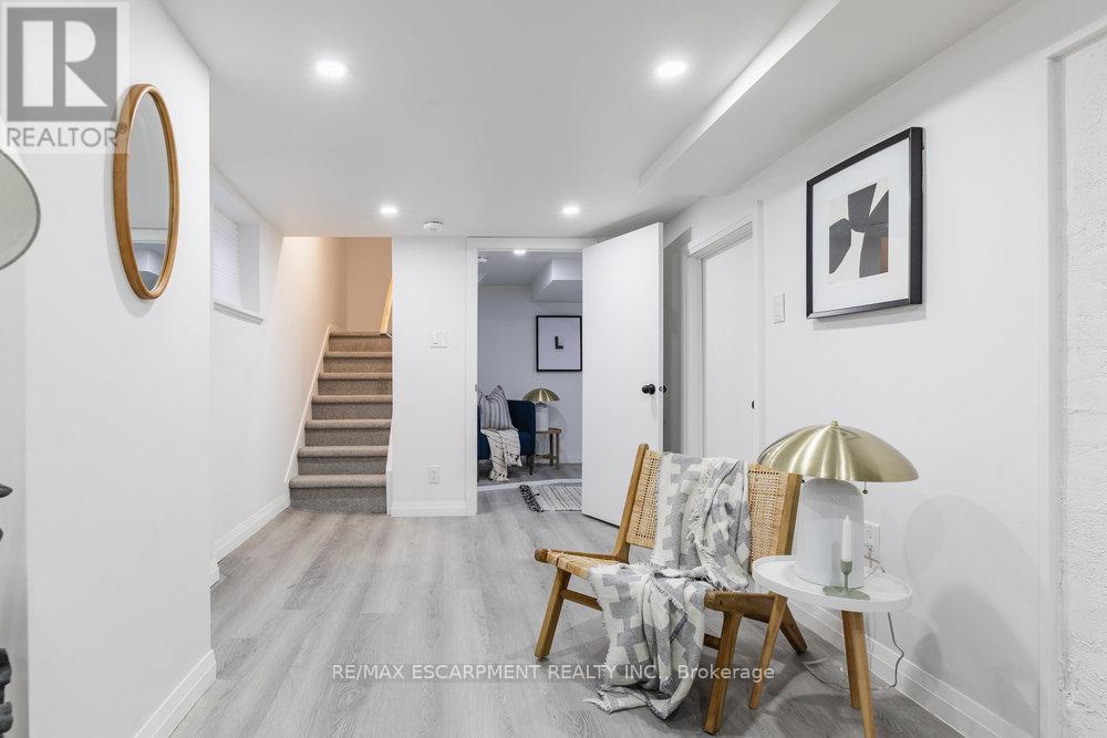 Photo 10 of 132 London Street N, Hamilton ON