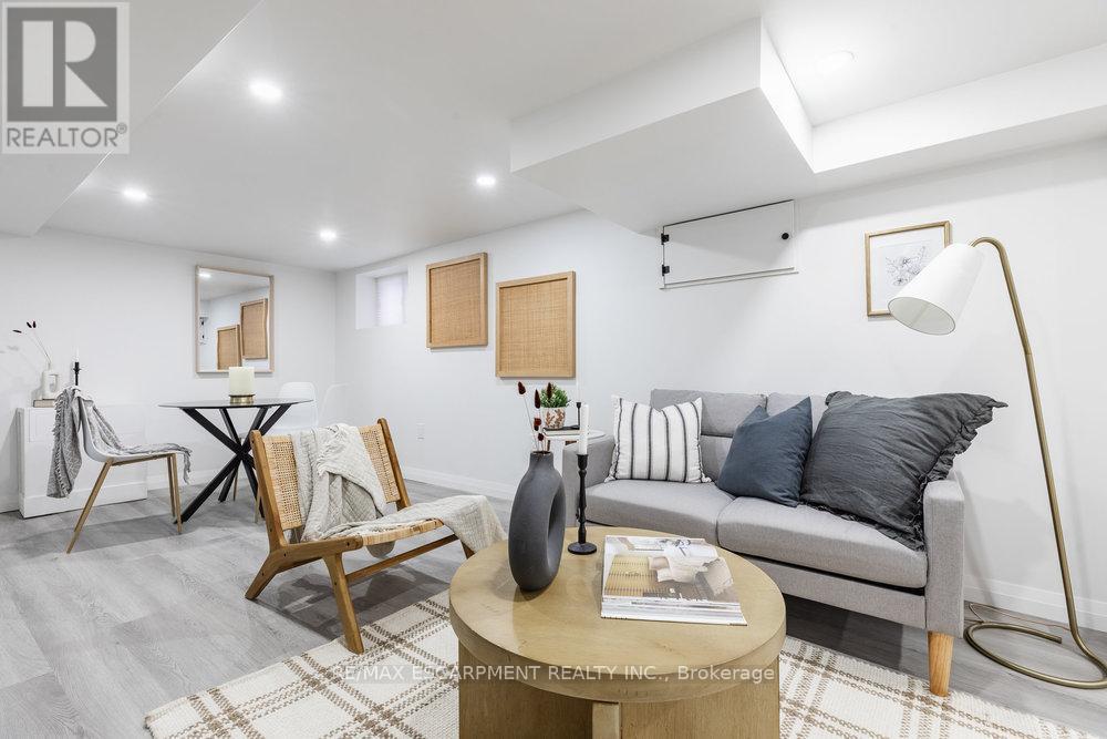 Photo 39 of 132 London Street N, Hamilton ON