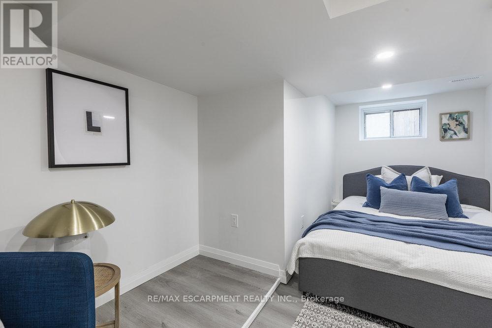 Photo 22 of 132 London Street N, Hamilton ON