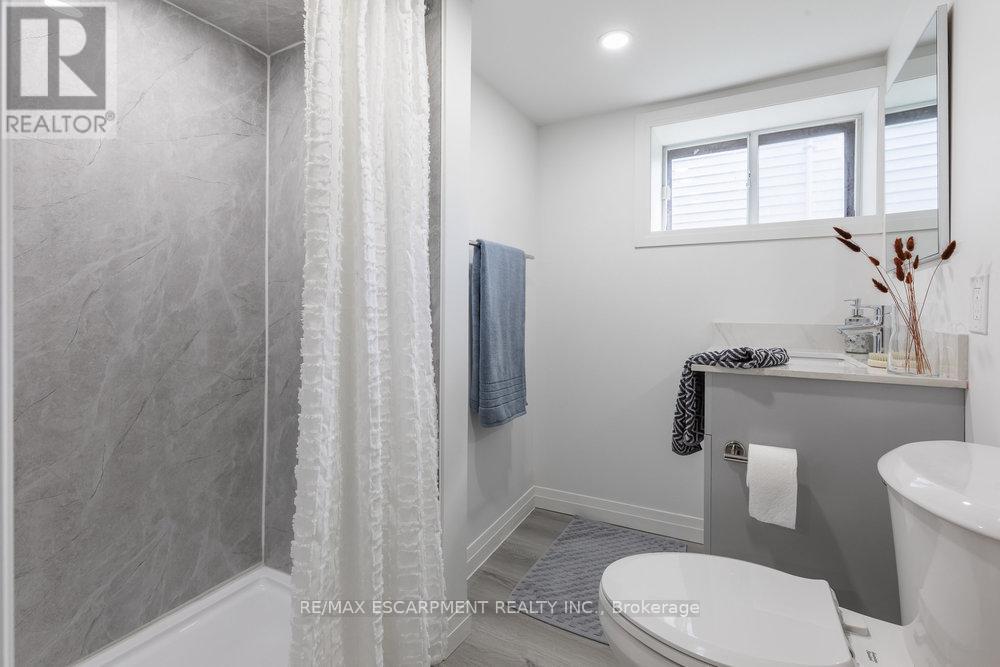 Photo 12 of 132 London Street N, Hamilton ON
