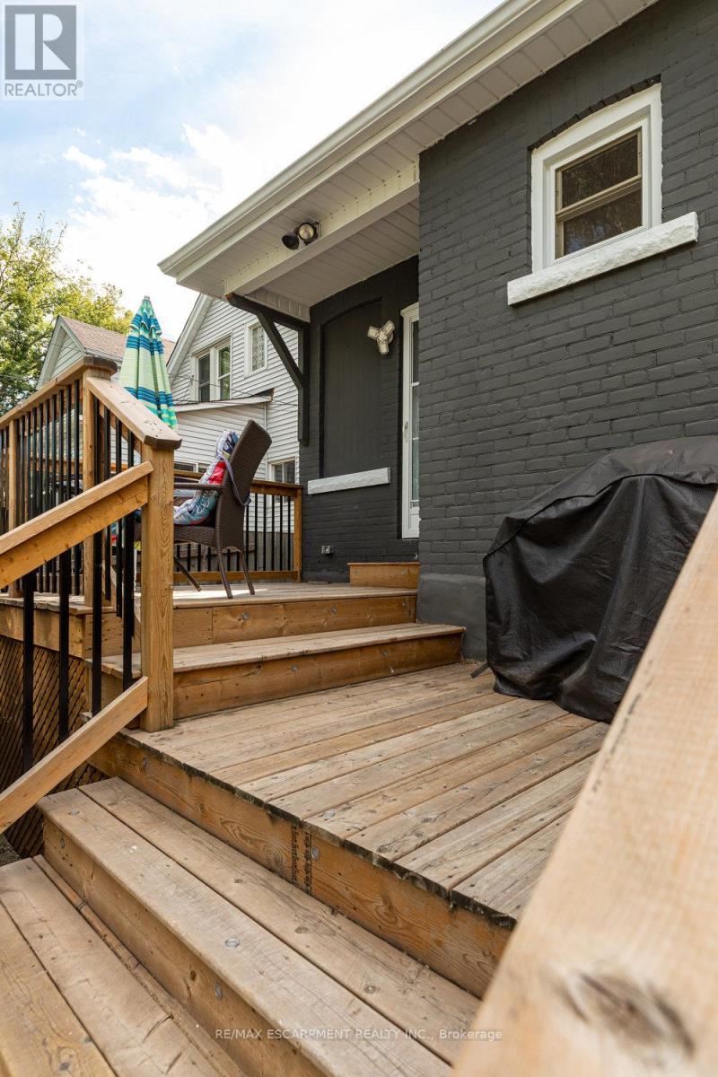 Photo 3 of 132 London Street N, Hamilton ON