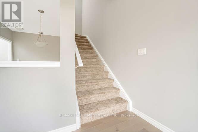 Photo 15 of 76 Wheat Lane, Kitchener ON