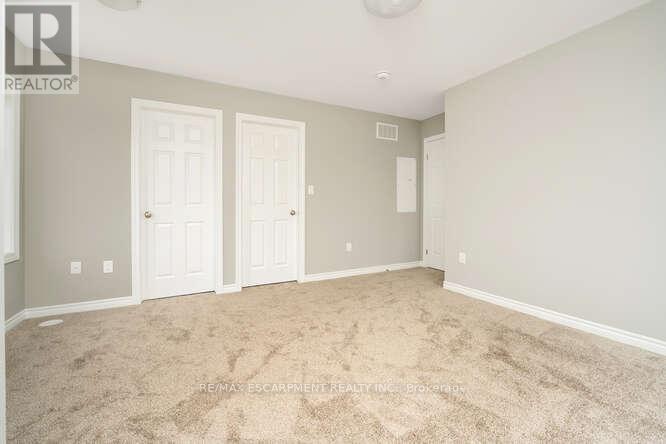 Photo 17 of 76 Wheat Lane, Kitchener ON