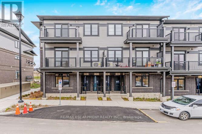 Photo 3 of 76 Wheat Lane, Kitchener ON