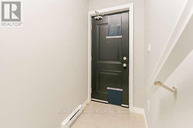 Photo 5 of 76 Wheat Lane, Kitchener ON
