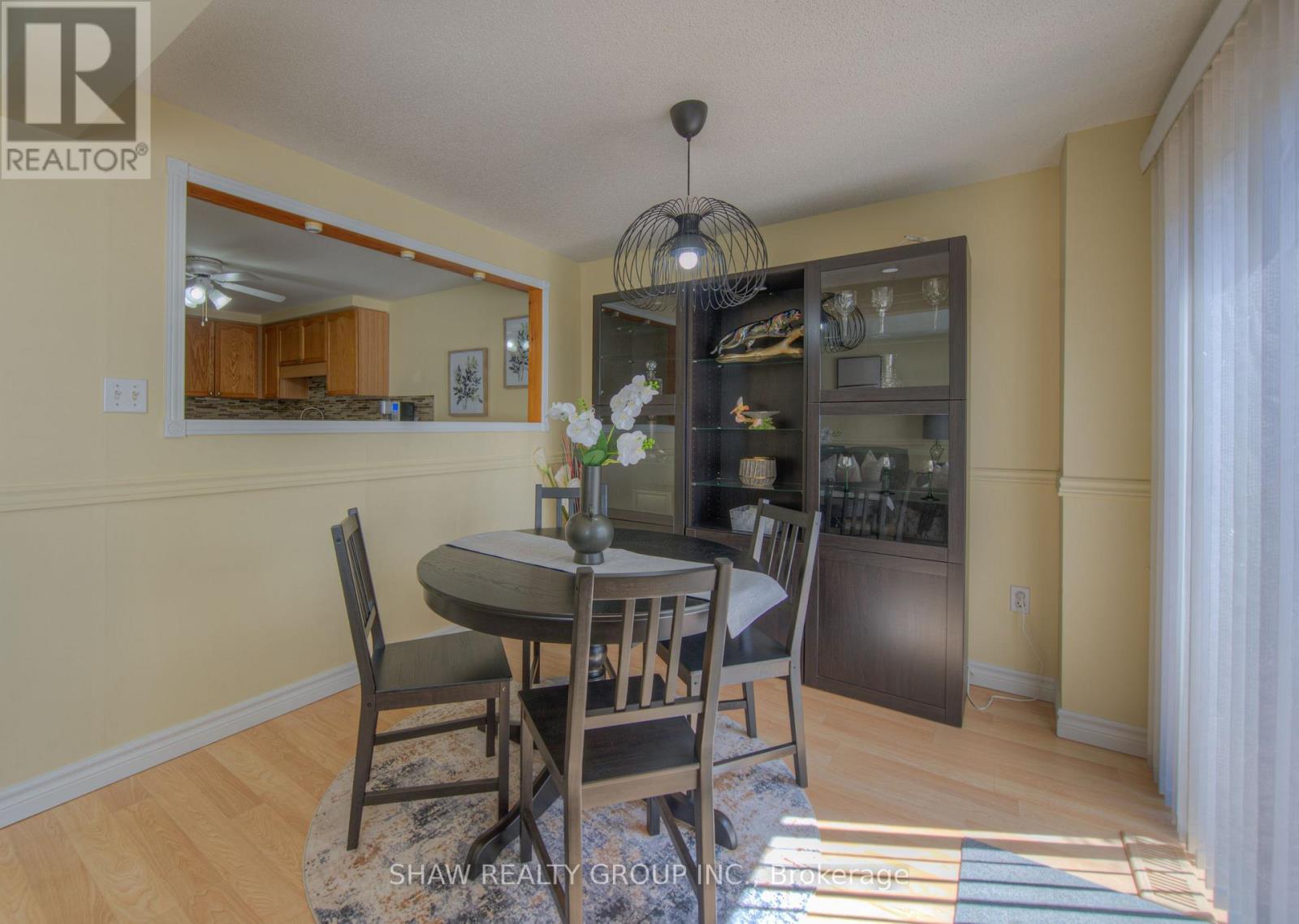 Photo 13 of 985 Elgin Street N, Cambridge ON