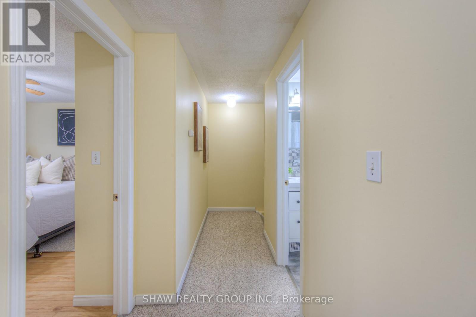 Photo 22 of 985 Elgin Street N, Cambridge ON