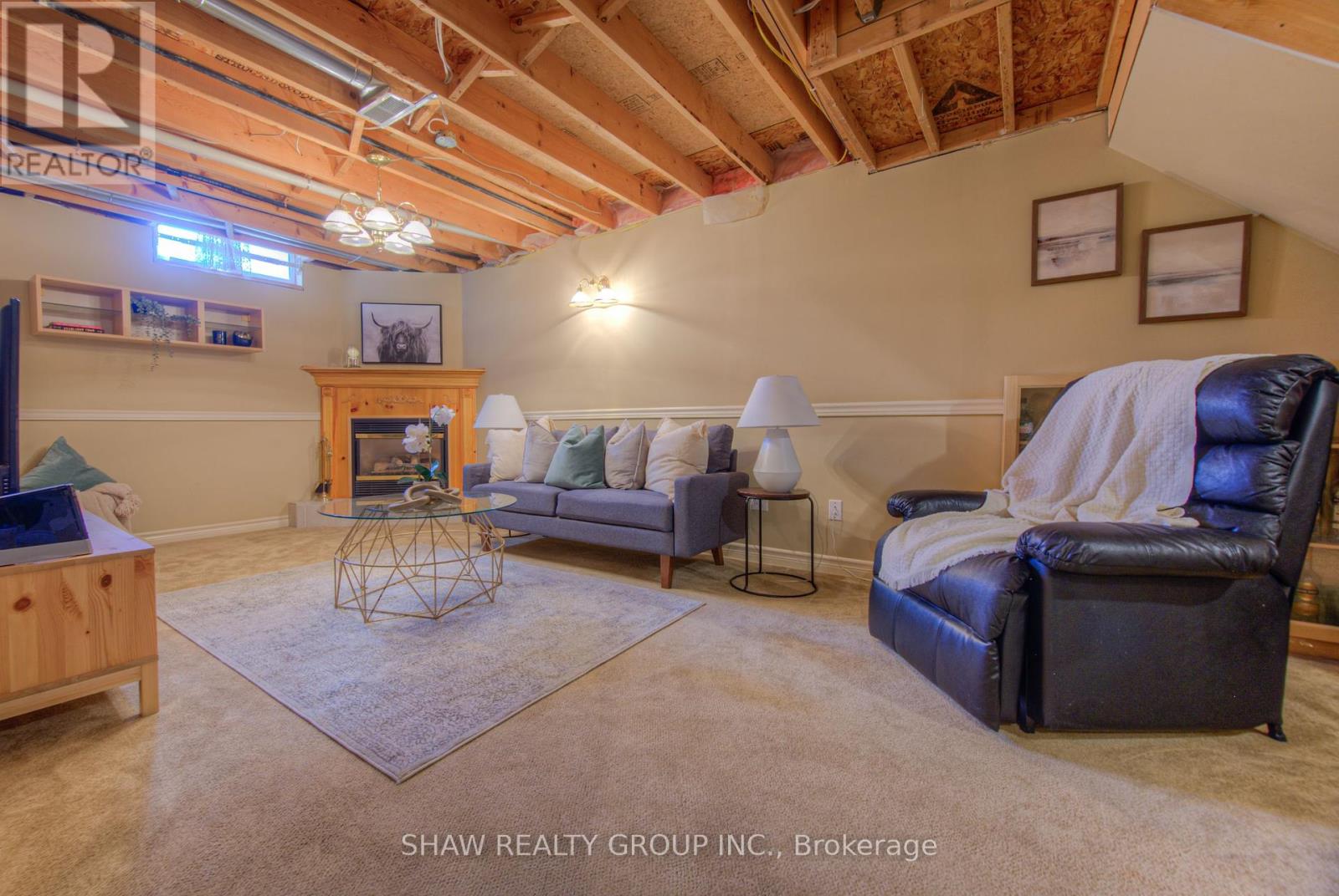 Photo 1 of 985 Elgin Street N, Cambridge ON