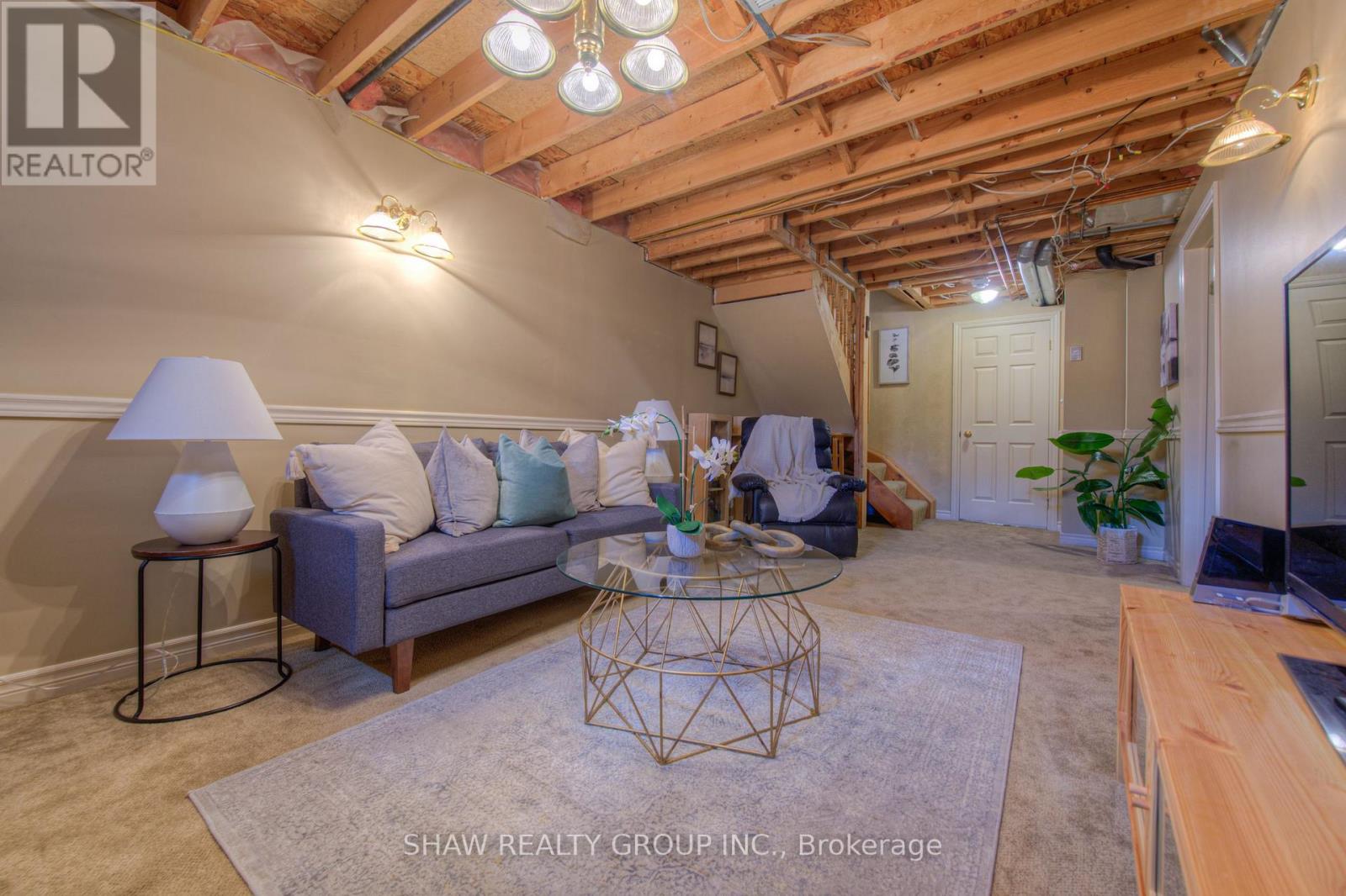 Photo 27 of 985 Elgin Street N, Cambridge ON