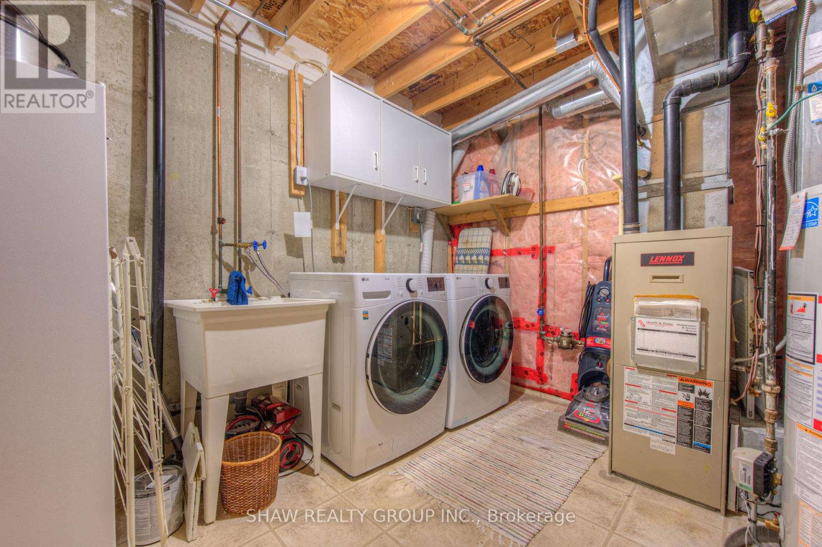 Photo 37 of 985 Elgin Street N, Cambridge ON