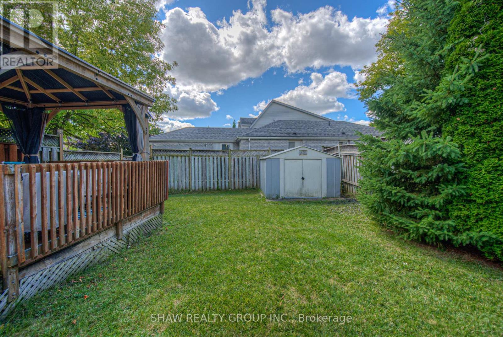 Photo 16 of 985 Elgin Street N, Cambridge ON
