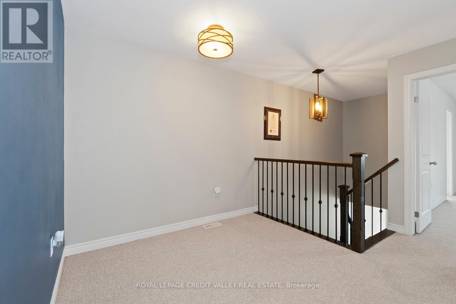 Photo 6 of 2 90 Raymond Road, Hamilton ON