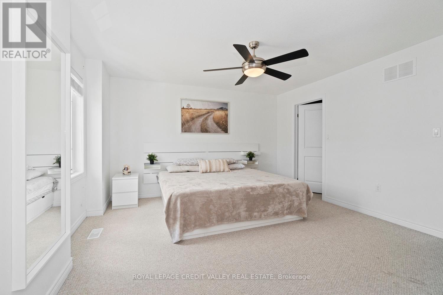 Photo 1 of 2 90 Raymond Road, Hamilton ON