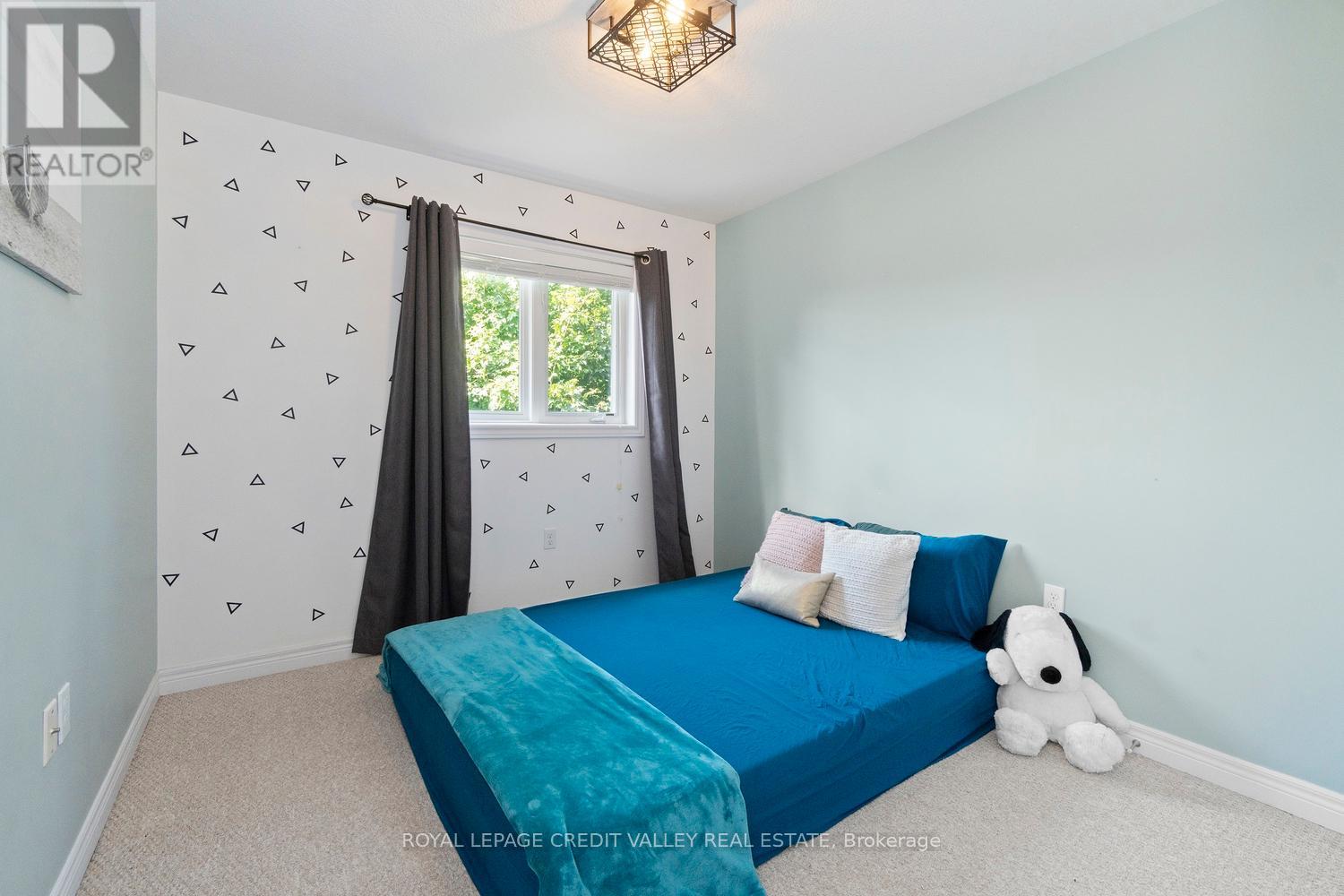 Photo 20 of 2 90 Raymond Road, Hamilton ON