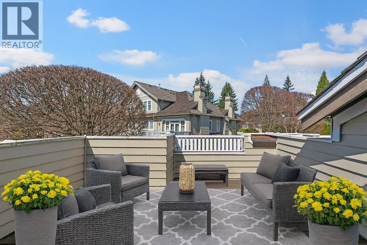 4 5110 ALDERFEILD PLACE, West Vancouver