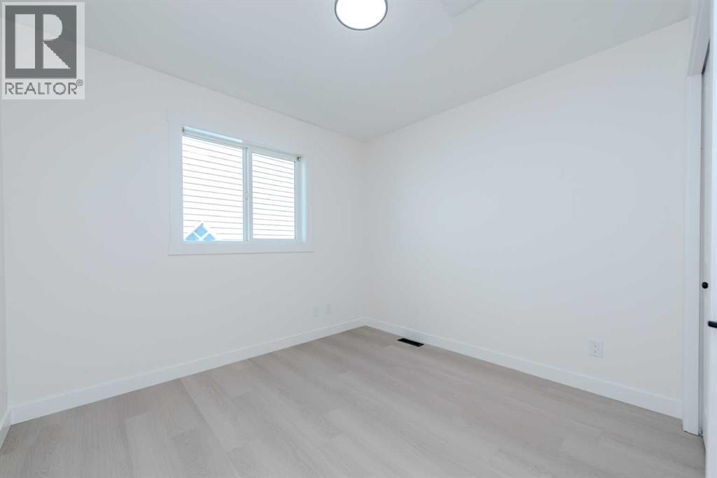 Photo 6 of 93 Coral Reef Crescent Ne, Calgary AB