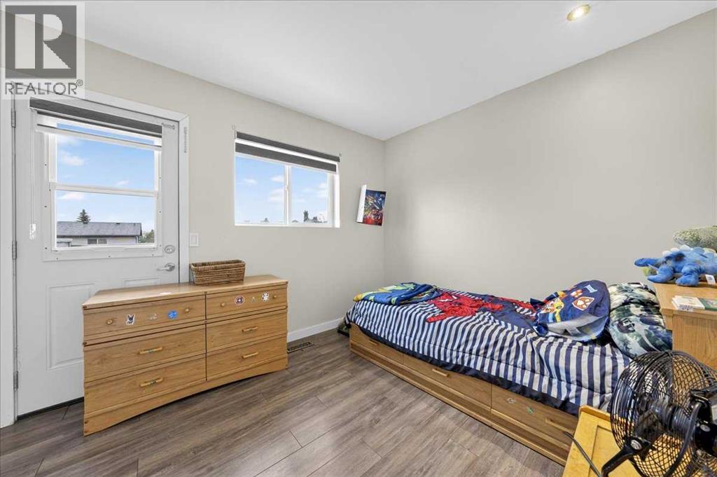 Photo 18 of 2103 Country Hills Circle Nw, Calgary AB