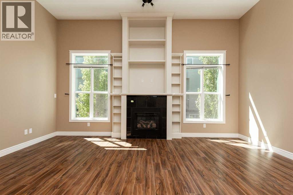 Single Family House for Sale in  Mt Sundance Manor W Sunridge Lethbridge 