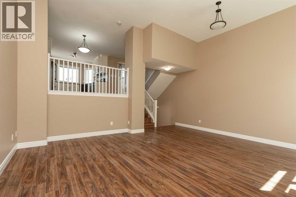 Single Family House for Sale in  Mt Sundance Manor W Sunridge Lethbridge 