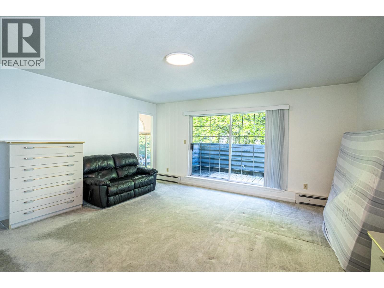 Photo 11 of 6056 Trafalgar Street, Vancouver BC