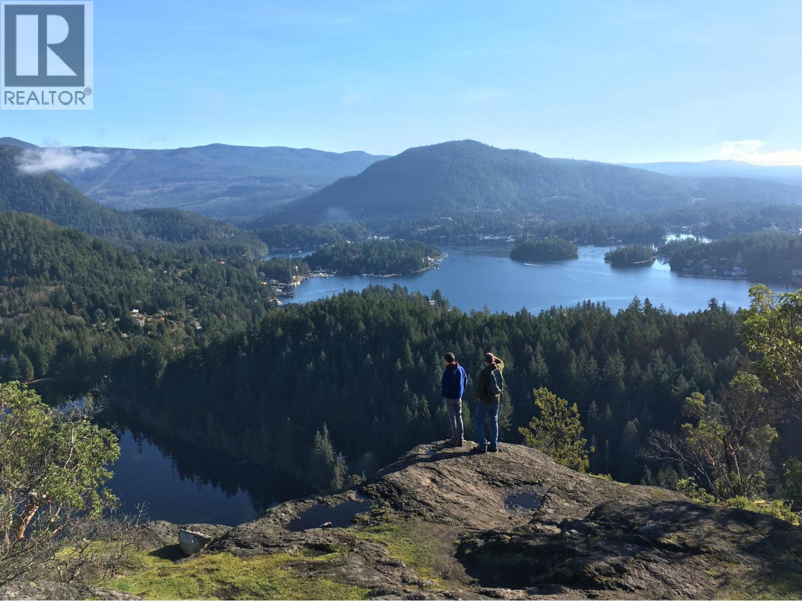 Photo 2 of 13564 Lee Road, Madeira Park BC