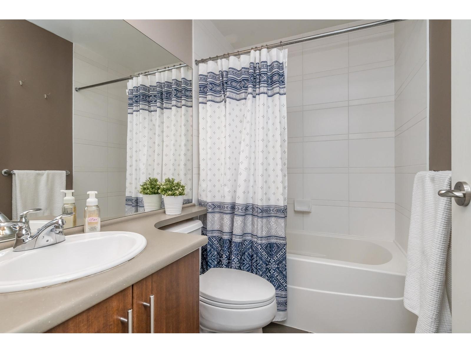 Photo 30 of 75 20038 70 Avenue, Langley BC