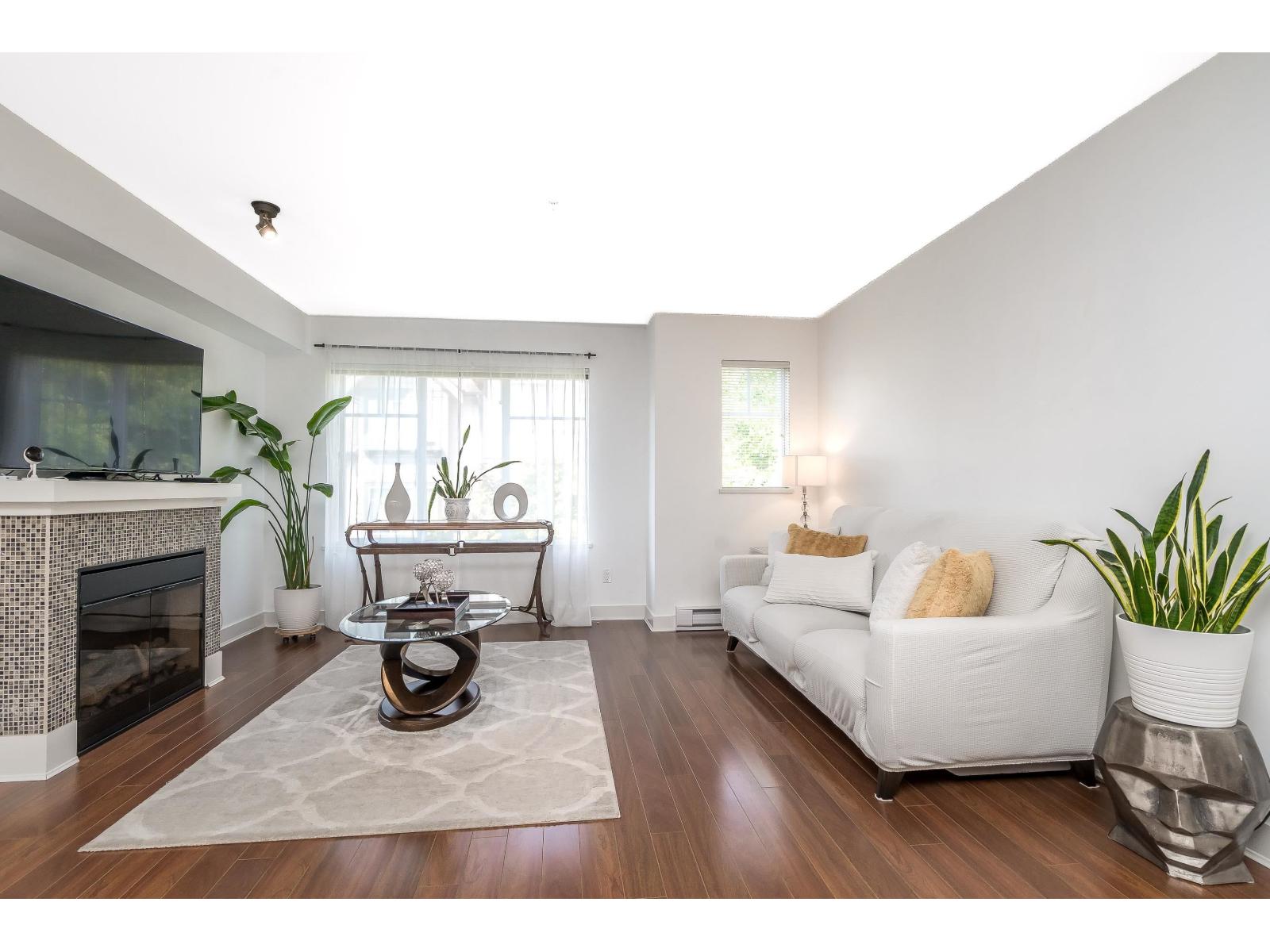 Photo 10 of 75 20038 70 Avenue, Langley BC