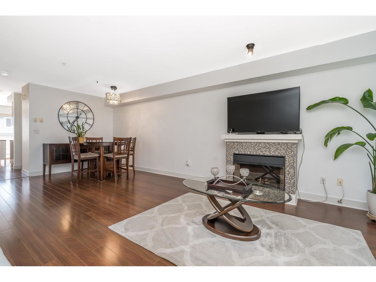 Photo 7 of 75 20038 70 Avenue, Langley BC