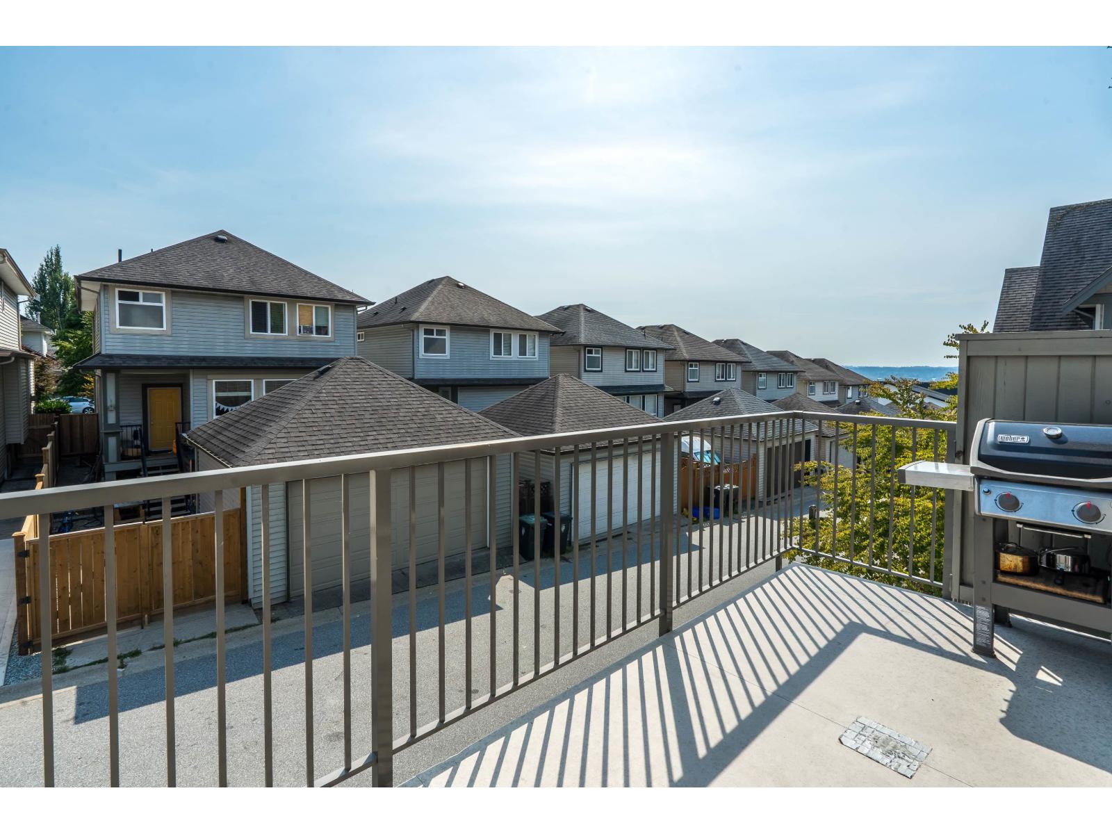 Photo 33 of 75 20038 70 Avenue, Langley BC