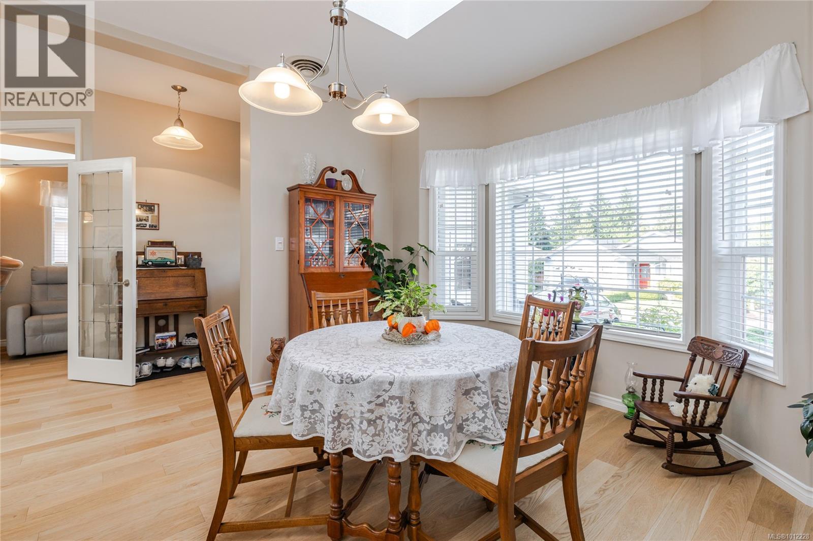 Photo 18 of 3866 Mimosa Dr, Nanaimo BC