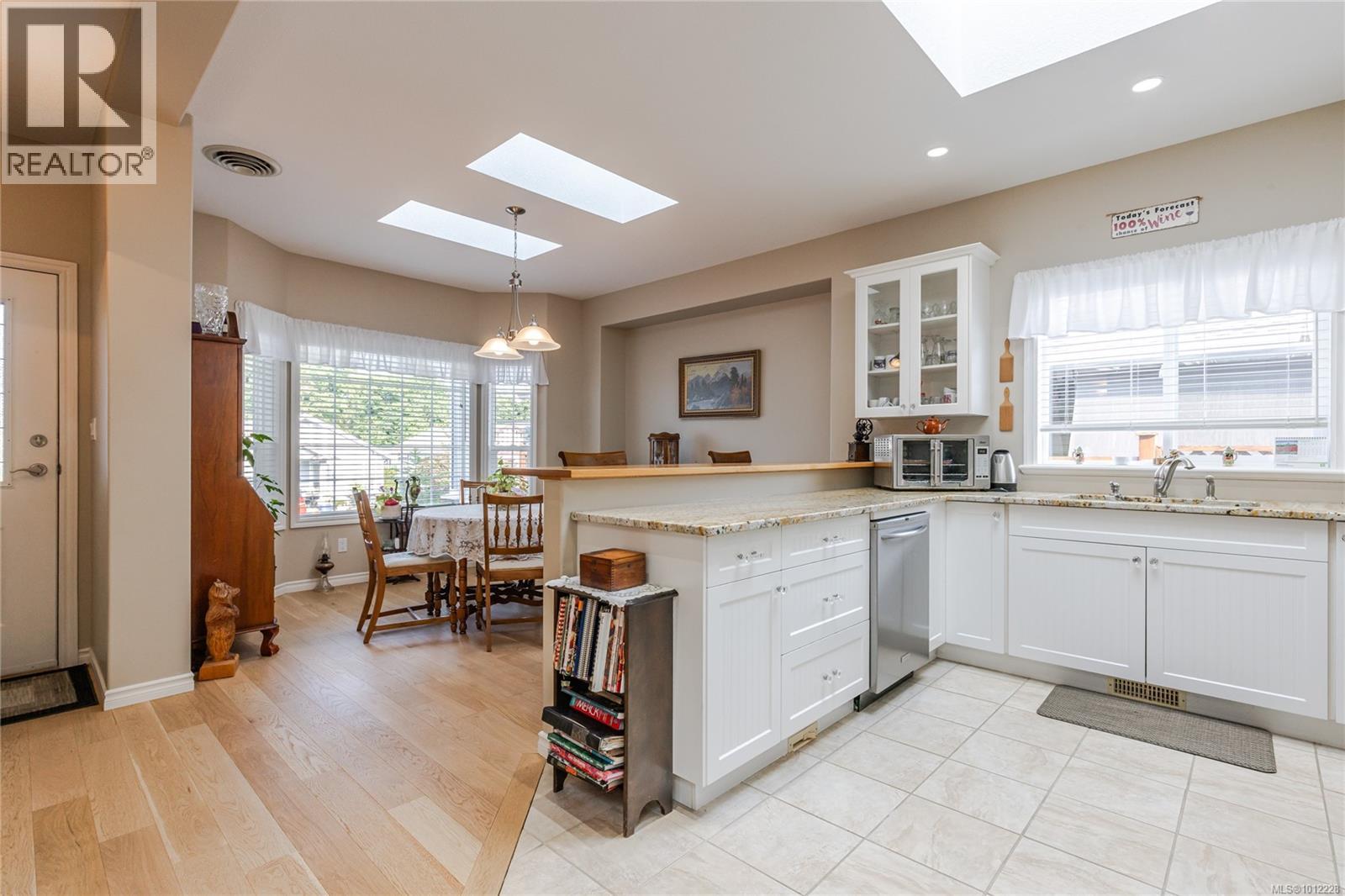 Photo 31 of 3866 Mimosa Dr, Nanaimo BC