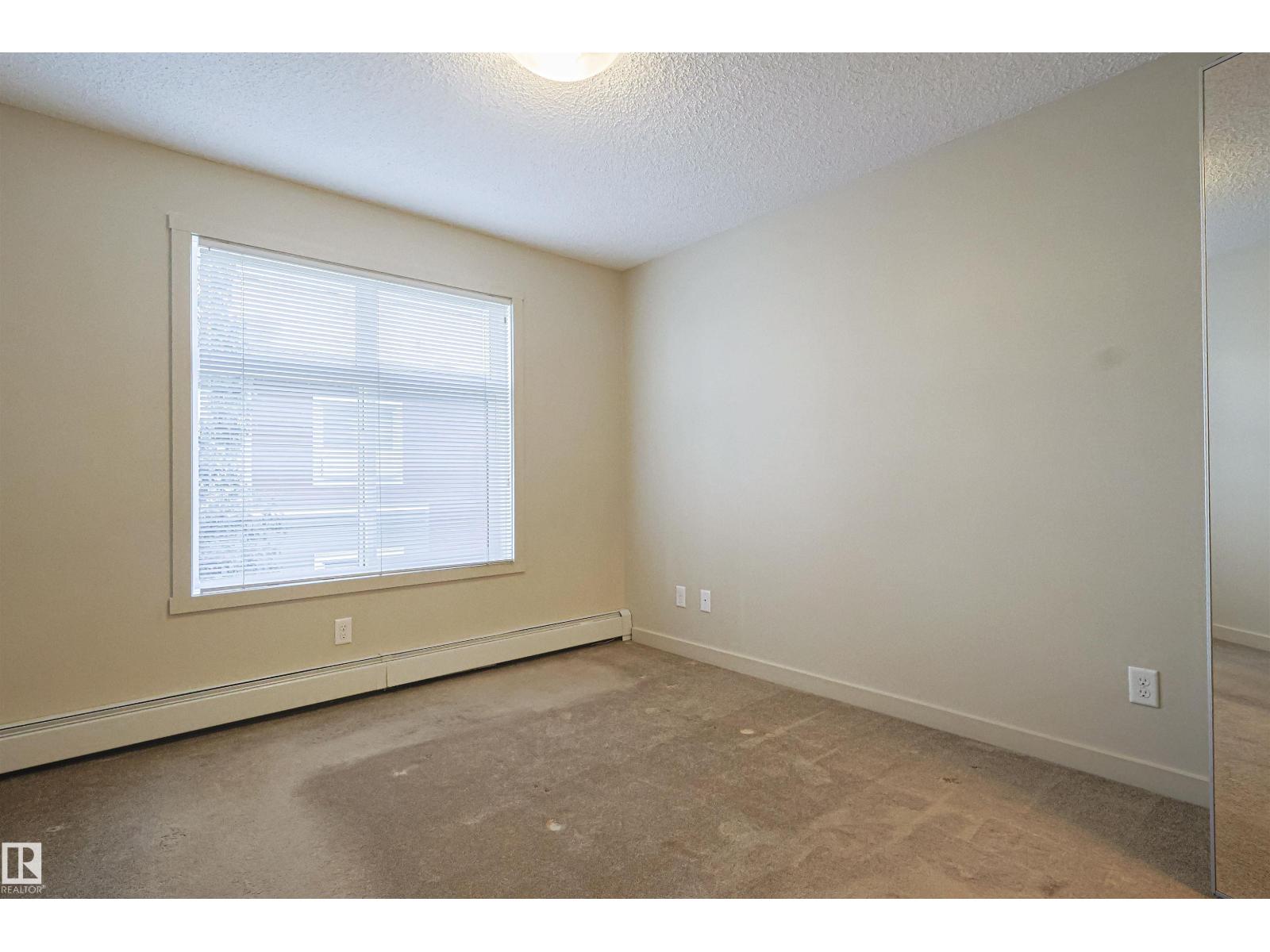 Photo 15 of 230 6076 Schonsee Wy Nw Nw, Edmonton AB