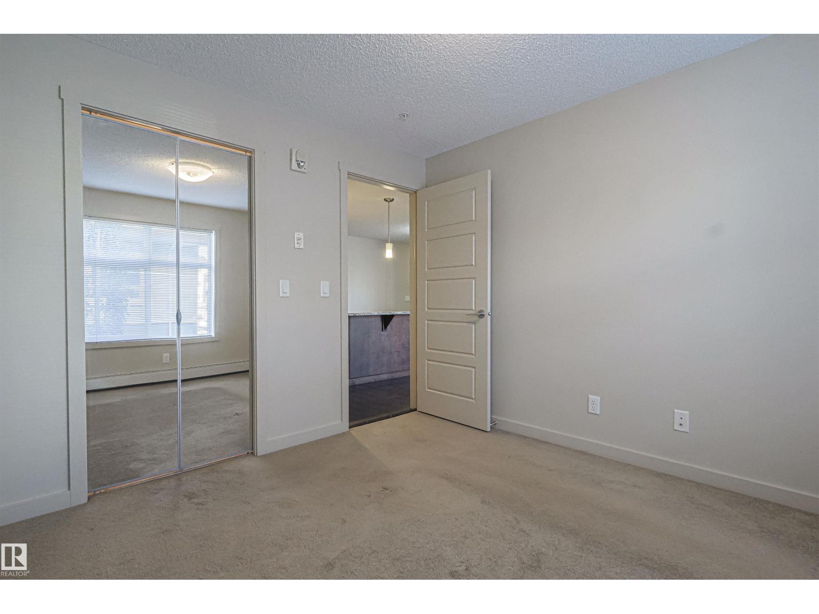 Photo 14 of 230 6076 Schonsee Wy Nw Nw, Edmonton AB