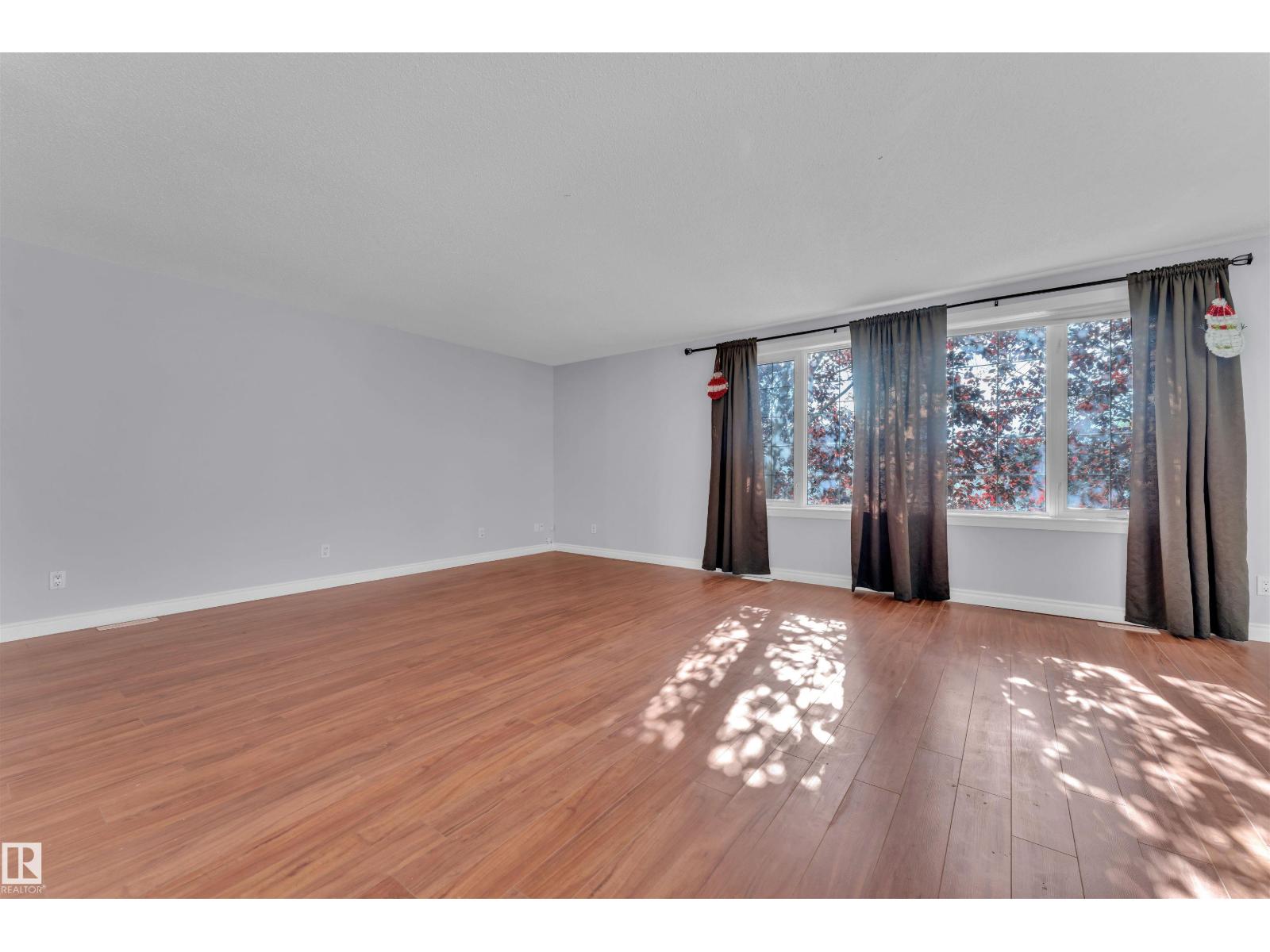 Photo 41 of 7853 26 Av Nw, Edmonton AB