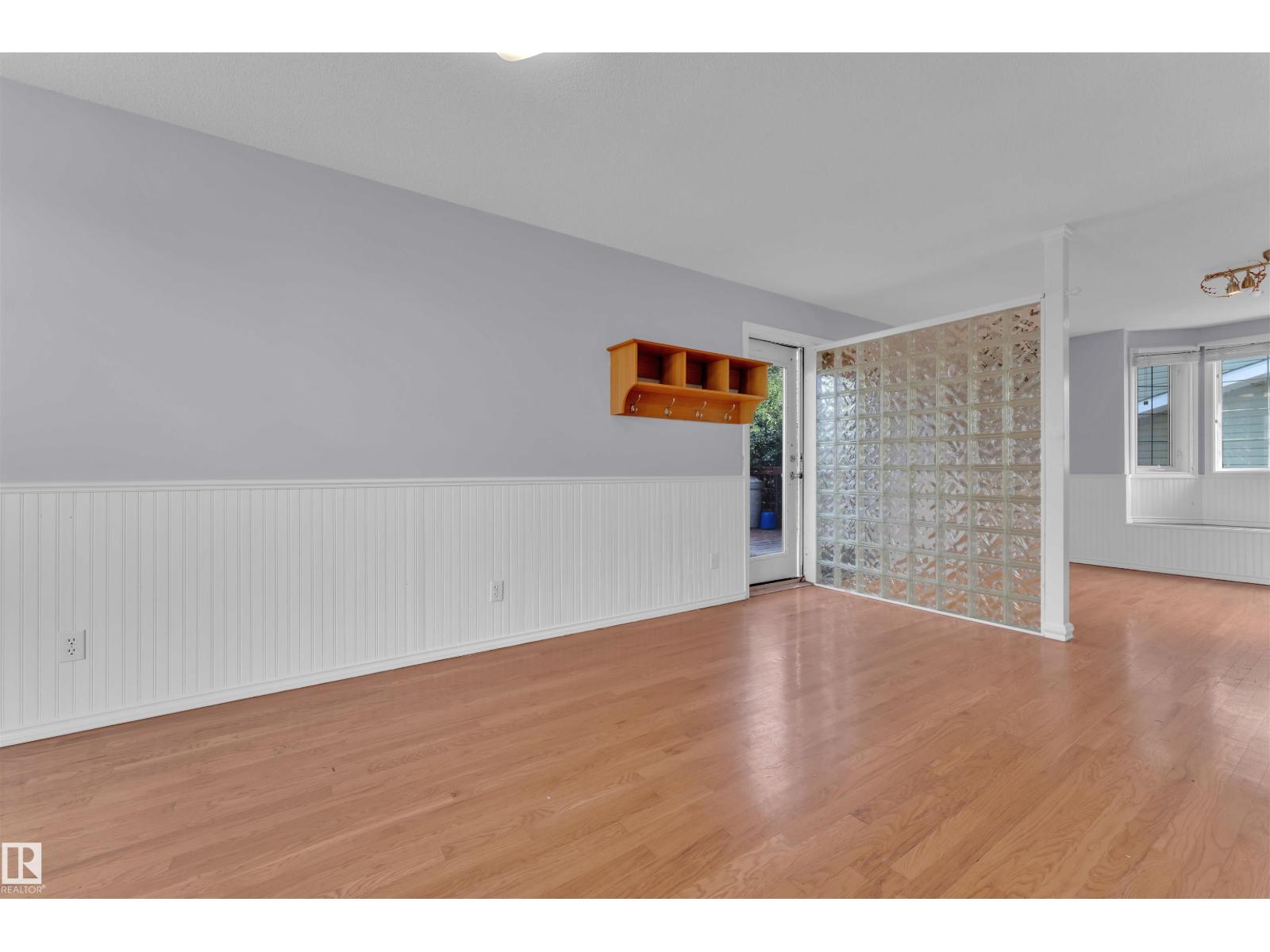 Photo 46 of 7853 26 Av Nw, Edmonton AB