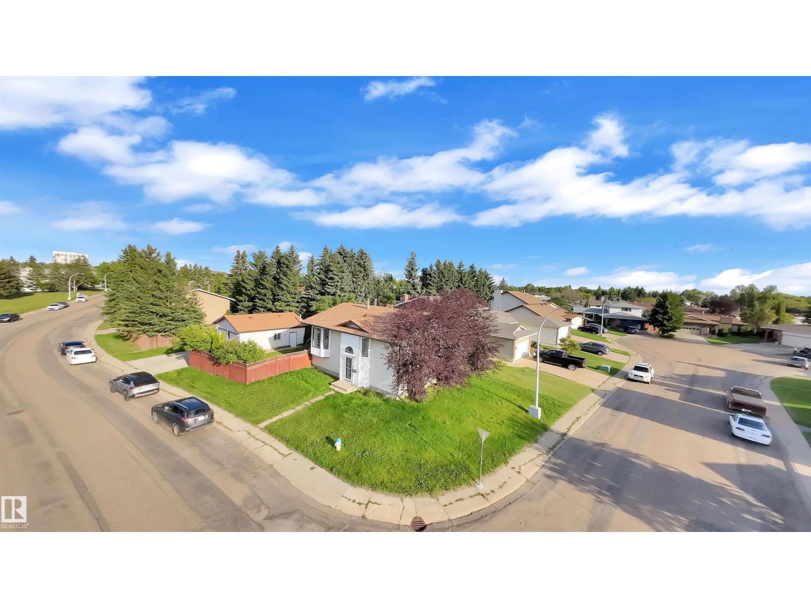 Photo 39 of 7853 26 Av Nw, Edmonton AB