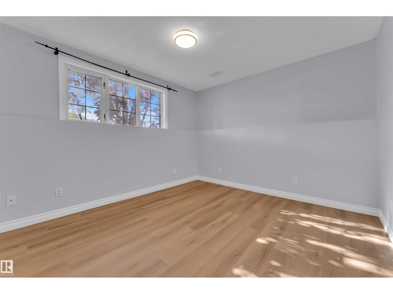 Photo 40 of 7853 26 Av Nw, Edmonton AB